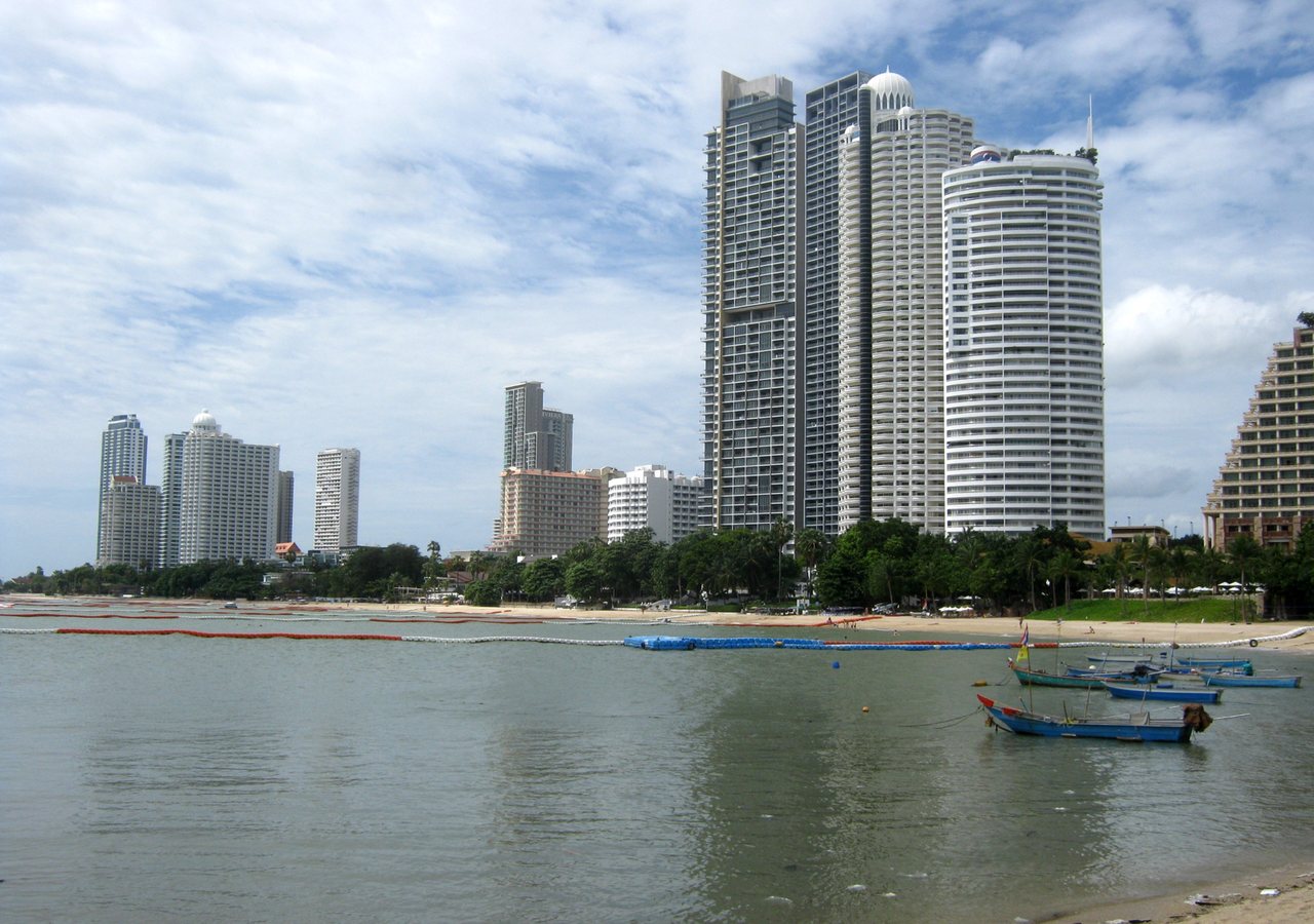 Wongamat beachfront condos